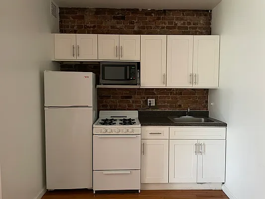 Rented by Guardian Property Management of Brooklyn LLC | media 26