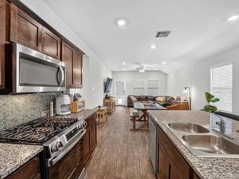 196 Harvest Creek Dr — Photo 9