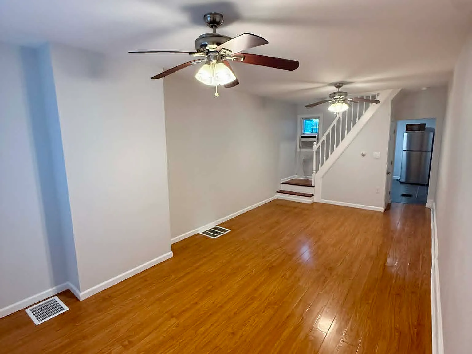 2 bed, 898 sqft, $1,500 — Photo 2