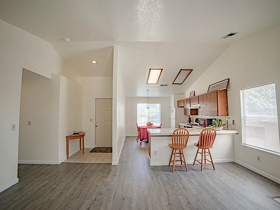5th image of 1019 N Omalley Street