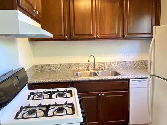 2nd image of 4566 Maryland St #11012551