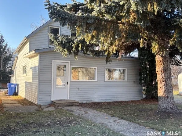 134 2nd Avenue W, Canora, SK S0A 0L0
