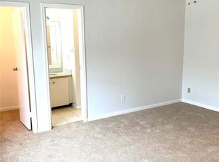 9850 Pagewood Ln APT 803, Houston, TX 77042