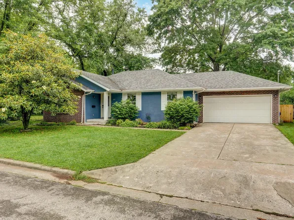 1717 S Robberson Avenue, Springfield, MO 65807