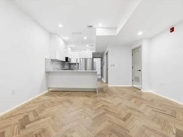 392 1st Street image 9 of 35