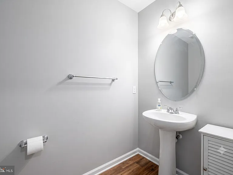 22494 Newcut Rd — Photo 14