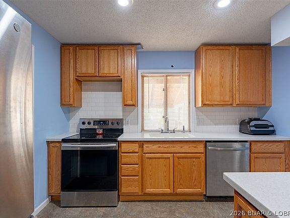 4th image of 22 Portwood Meadows Rd