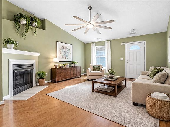 3rd image of 224 Rio Way