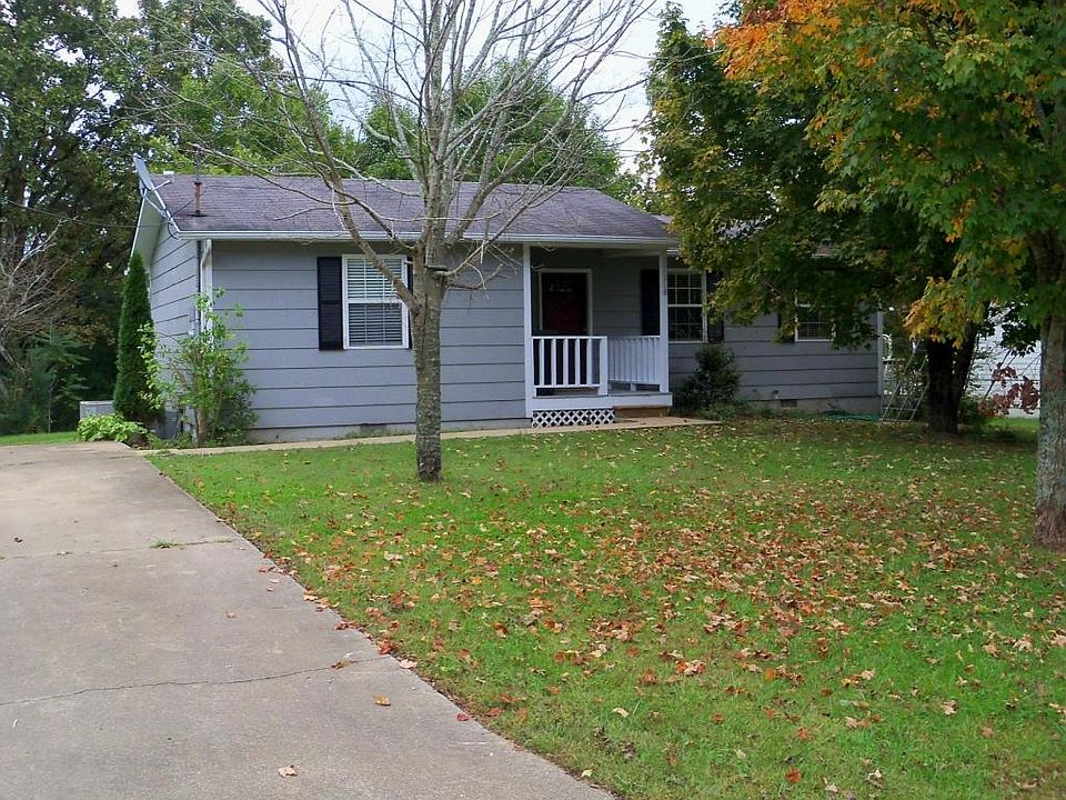 1st image of 118 Matt Cir SE #2