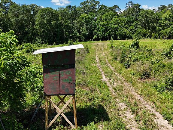 3rd image of Upper Leggett Rd