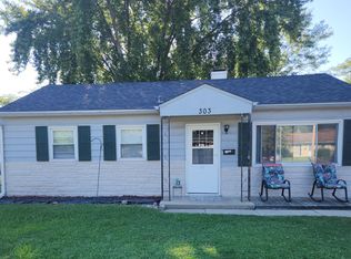 303 S Hammes Ave, Joliet, IL 60436