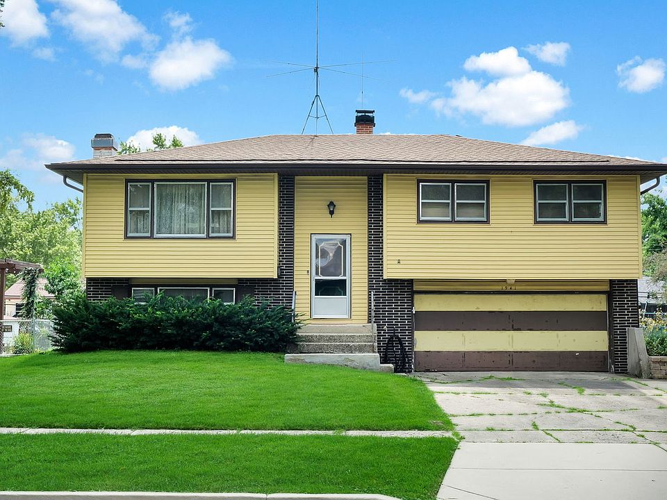 1st image of 1941 Marigold Ln