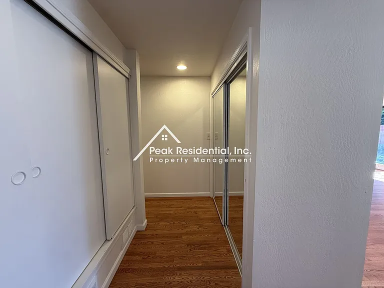 4301 Cottage Way — Photo 13