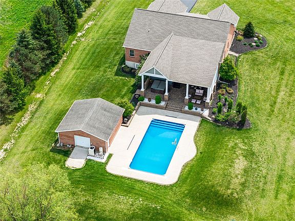 2nd image of 6143 Ross Rd