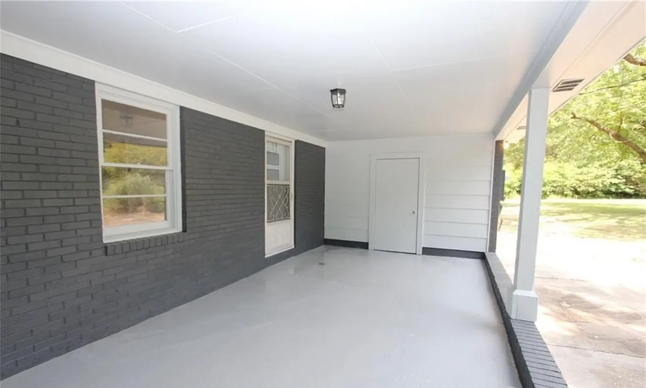 3 bed, 1000 sqft, $1,399 — Photo 4