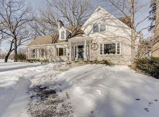 713 N Drillane Rd, Hopkins, MN 55305