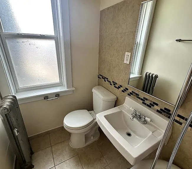 2661 N Spaulding Ave — Photo 12