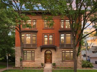 110 Saint Albans St N APT 5, Saint Paul, MN 55104