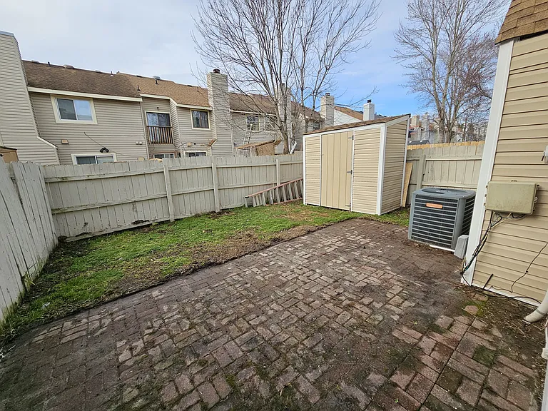 731 Woodbox Dr — Photo 20