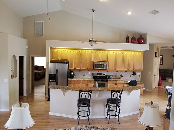 5th image of 2217 SE 18th Ave