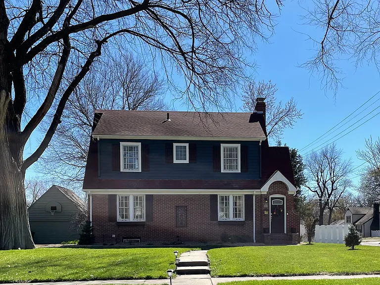 223 W 19th Ave — Photo 1