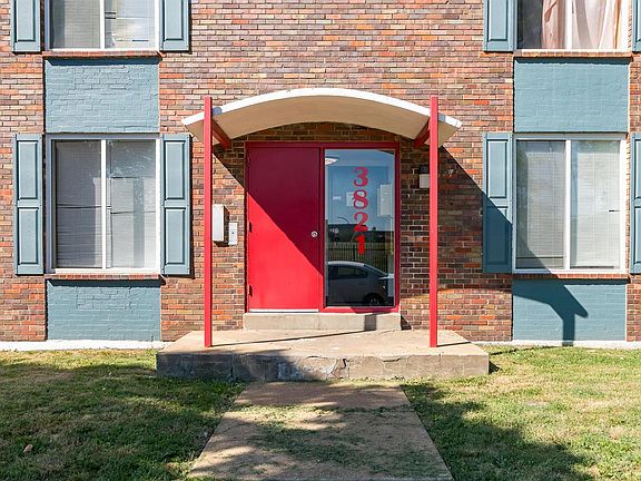 2nd image of 3805 Itaska St