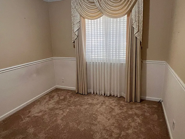 2488 Shilshone Cir — Photo 11