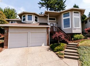 9350 SE Philips Pl, Happy Valley, OR 97086
