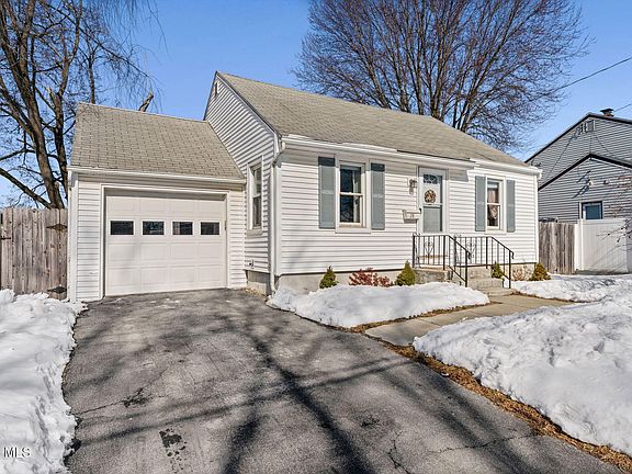 2nd image of 28 Rooney Avenue