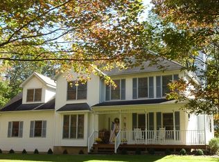 3 Victoria Crossing Rd, Columbia, NJ 07832