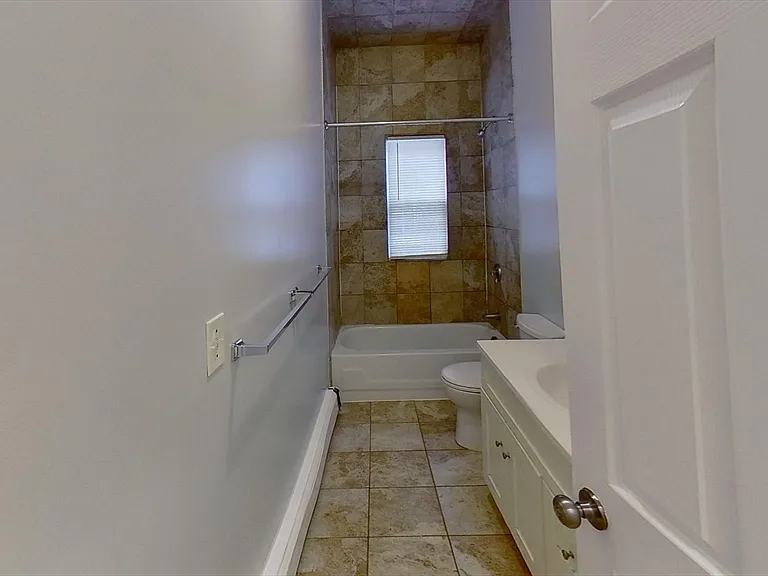 192 Adams St #3 — Photo 11