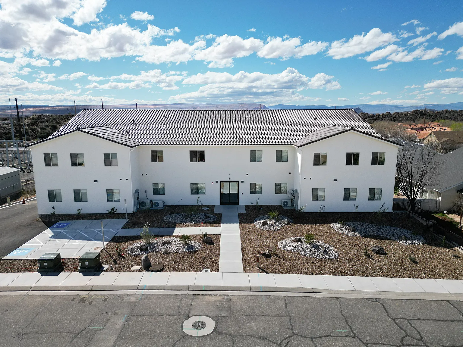 Shadow Ridge Apartments — Photo 1