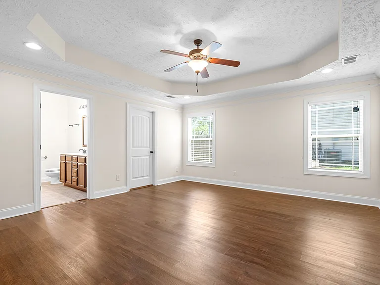 3339 Cotham Ln — Photo 19