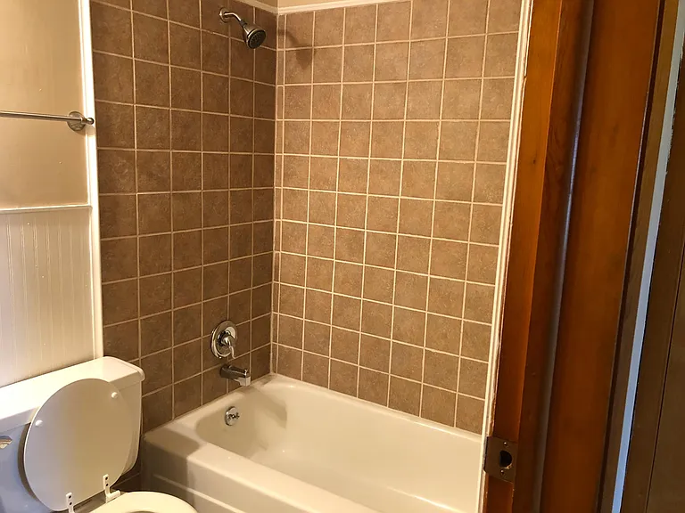 7336 Kyles Station Rd — Photo 13