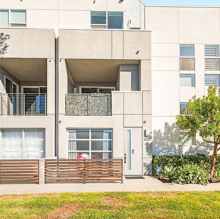 1st image of 143 Mercer Way