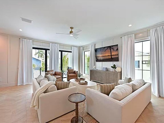 5th image of 2209 AVENUE B