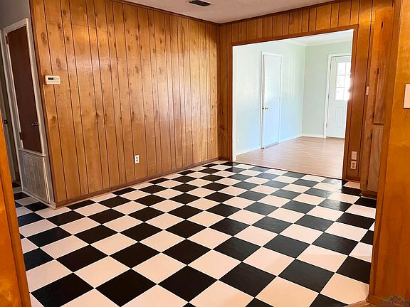 5th image of 407 E Dixon St