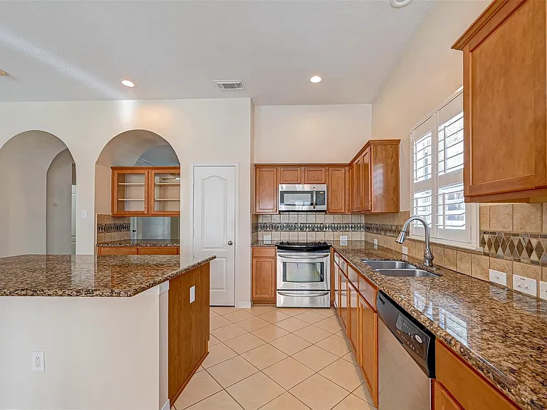 6923 Grants Hollow Ln — Photo 19