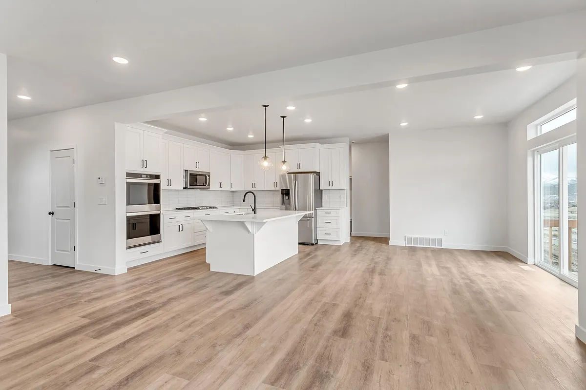 Building Photo - 9549 N Aster Dr