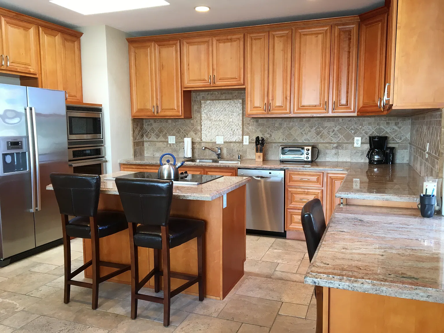2 bed, 955 sqft, $4,750 — Photo 3