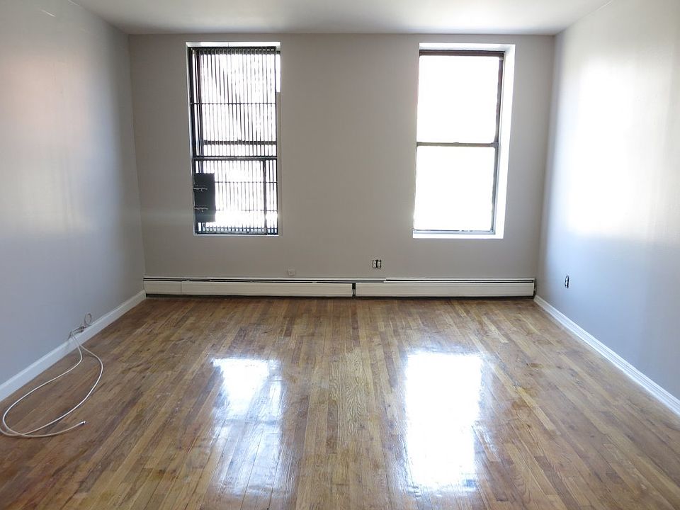 1st image of 2247 7th Ave APT 2E