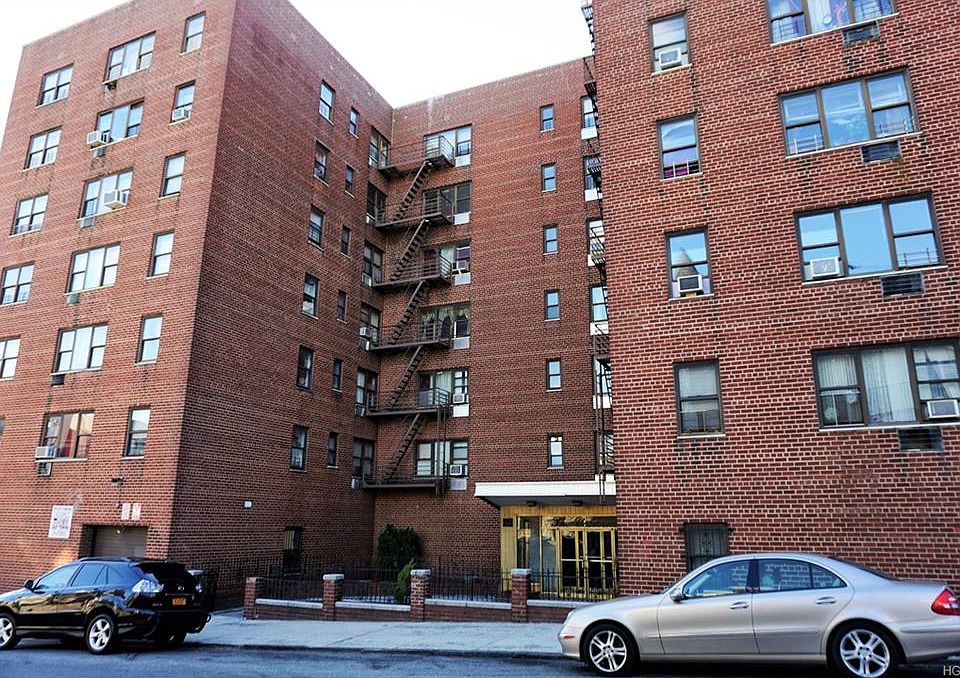 1st image of 143 Bruce Ave APT 4J