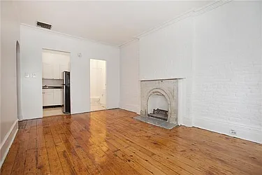 Rented by Space Marketing Shop