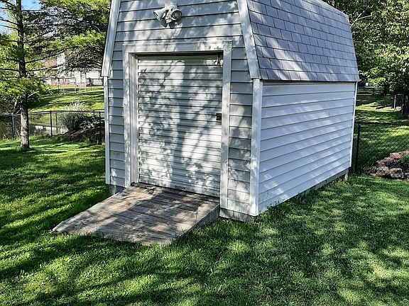 4th image of 5054 Callan Dr