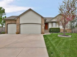 1313 N Robin Ct, Andover, KS 67002
