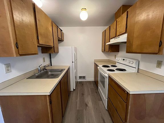 2nd image of 12510 18th St NE #B2