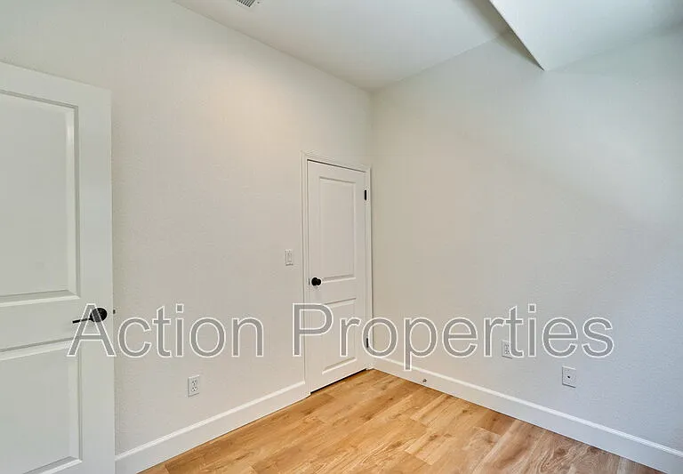 116 College Ave — Photo 14