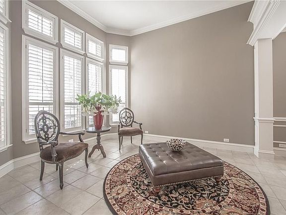 4th image of 10705 Breezewood Dr