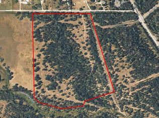 Jackie Ln, Redding, CA 96003