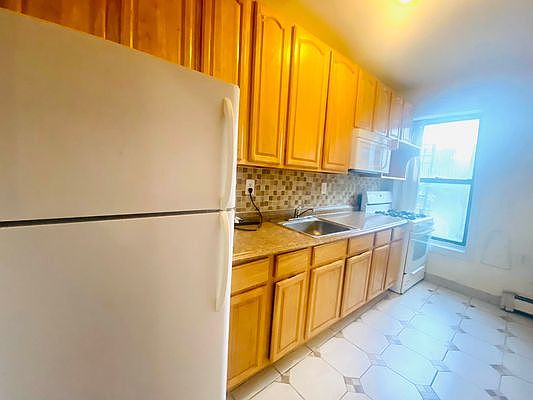 5th image of 1208 Fulton St Floor 2